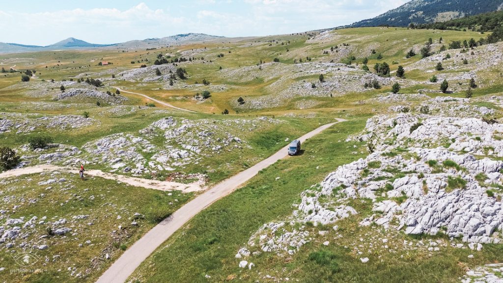 dojazd do jeziora Kapetanovo